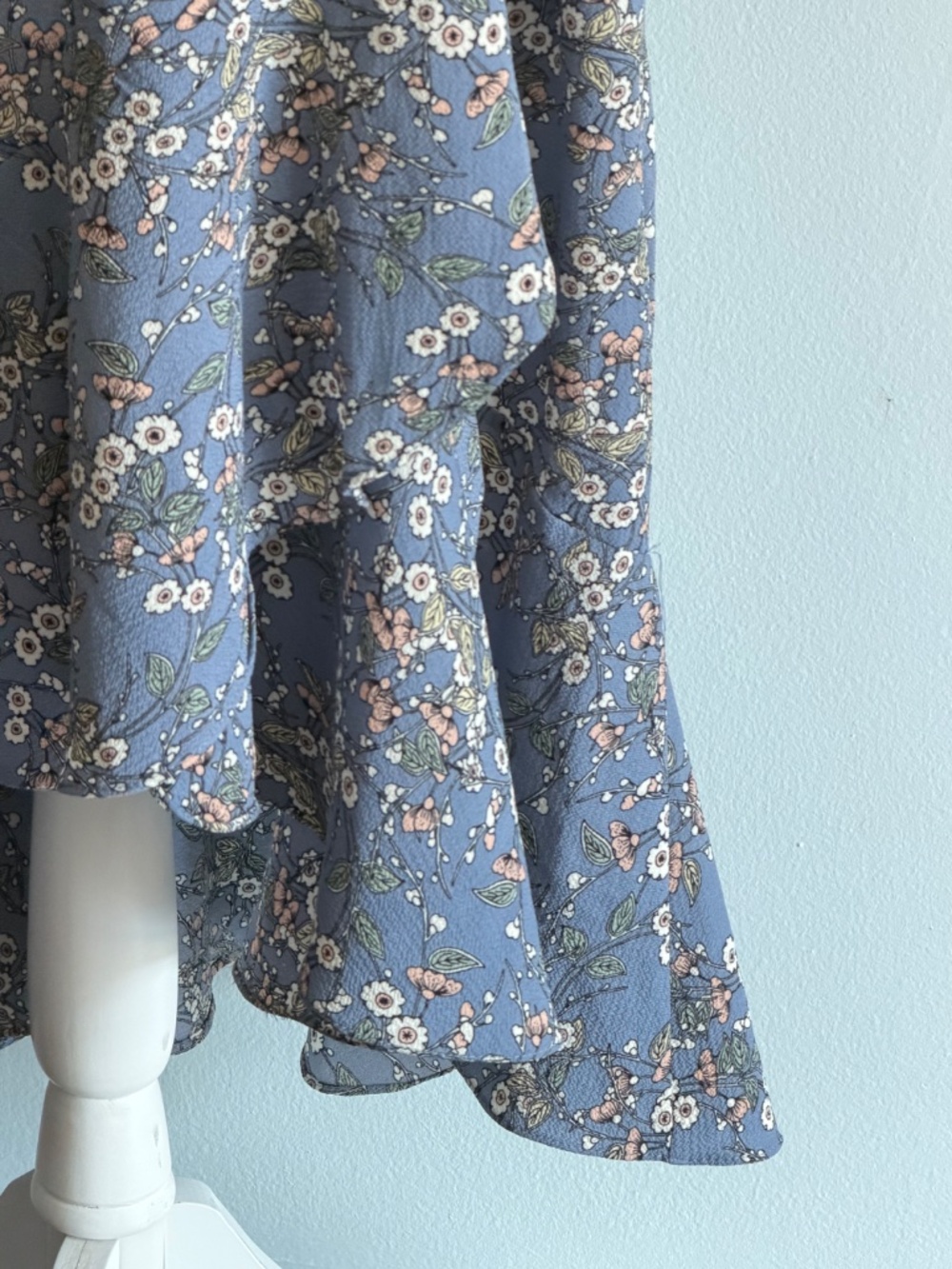 Max Studio Wrap Dress London Blue Floral Print Short Flutter Sleeves Plus Sz 1X - Picture 6 of 16